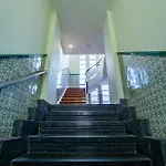 Large And Charming Downtown شقة *