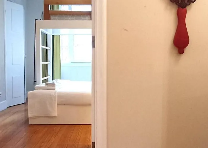 Large And Charming Downtown * Oporto