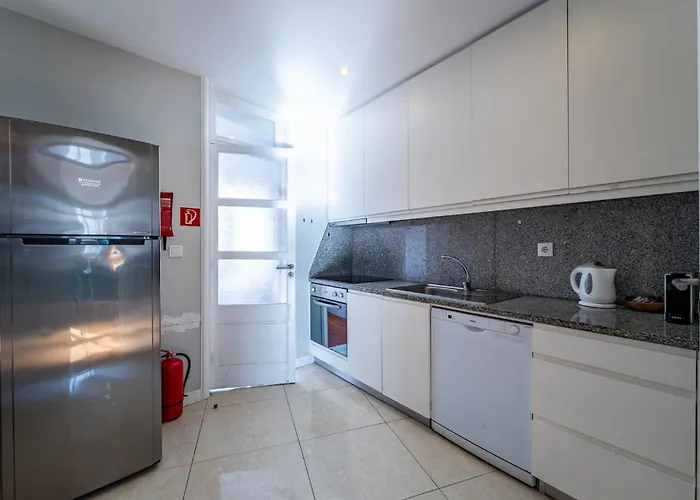 Large And Charming Downtown Apartamento *