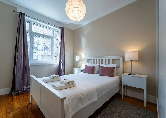 Apartamento Large And Charming Downtown