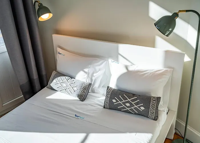 Apartamento Large And Charming Downtown