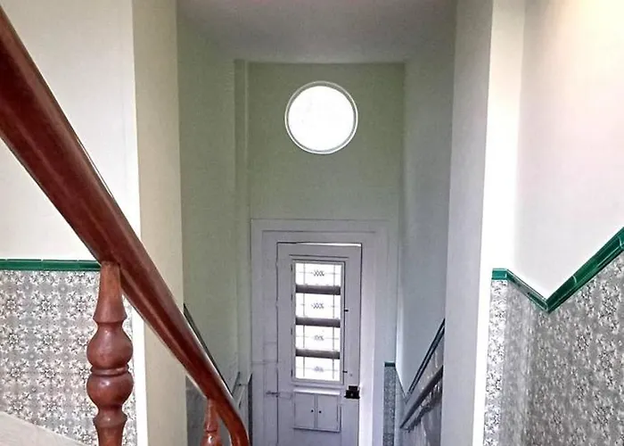 Large And Charming Downtown *